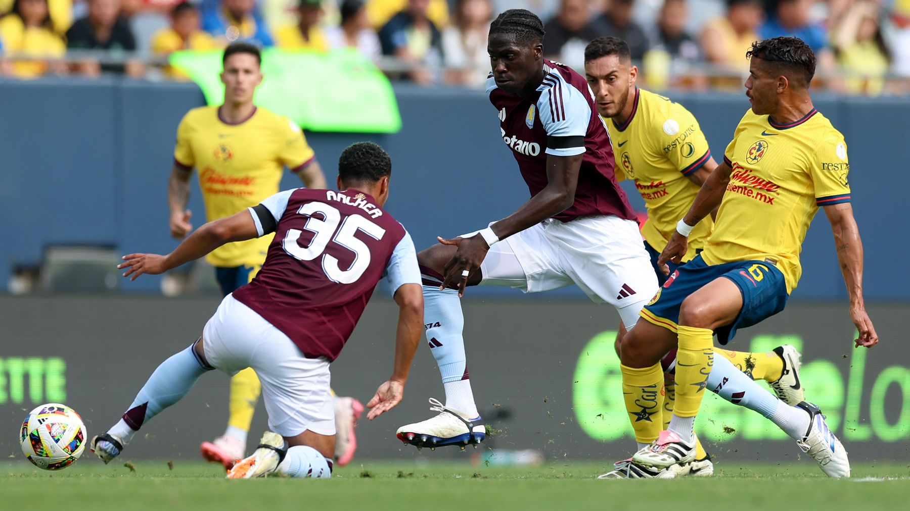 Aston Villa v Club América