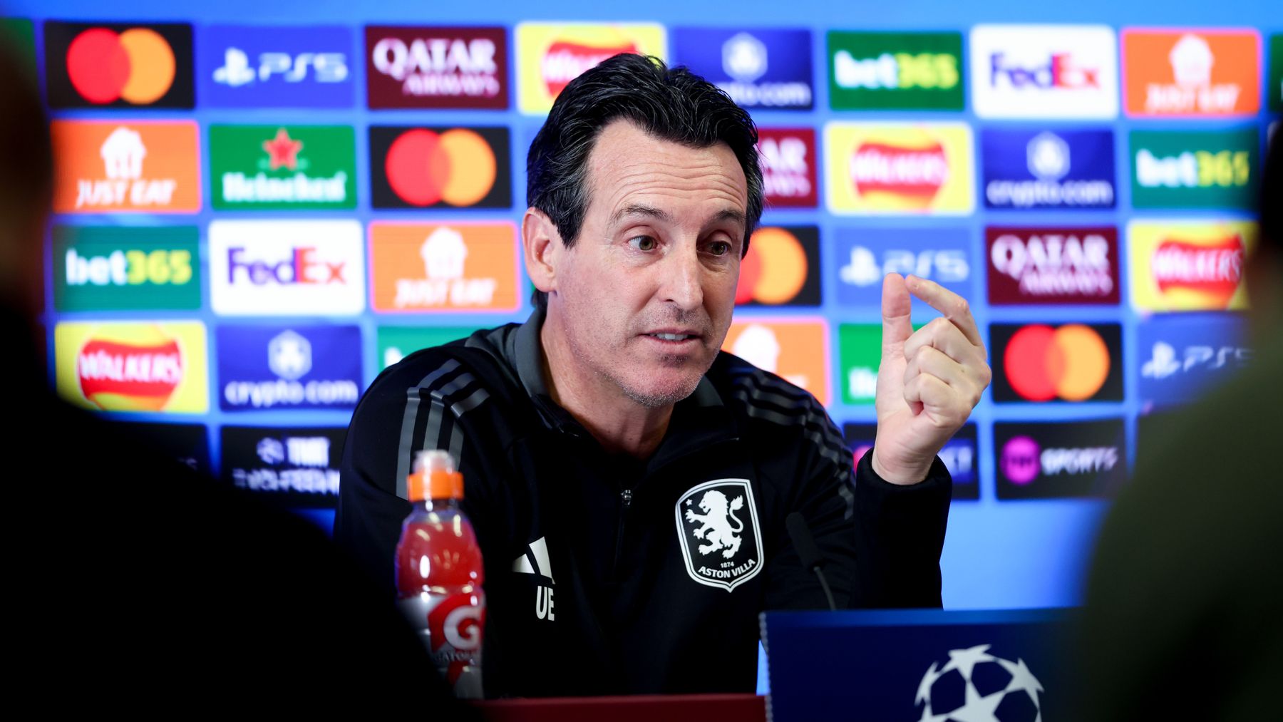 Unai Emery Bologna Presser.jpg