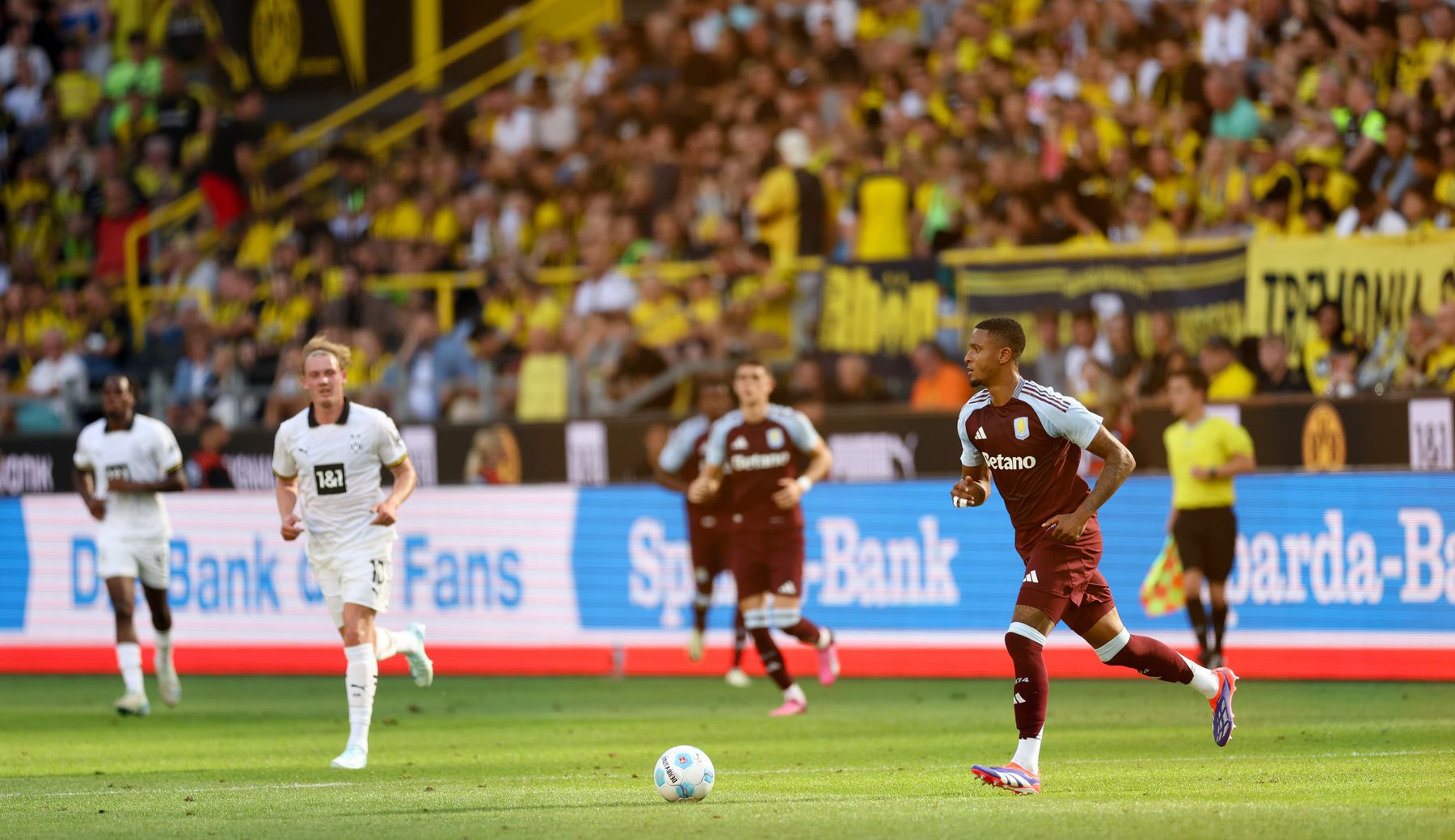 Borussia Dortmund v Aston Villa