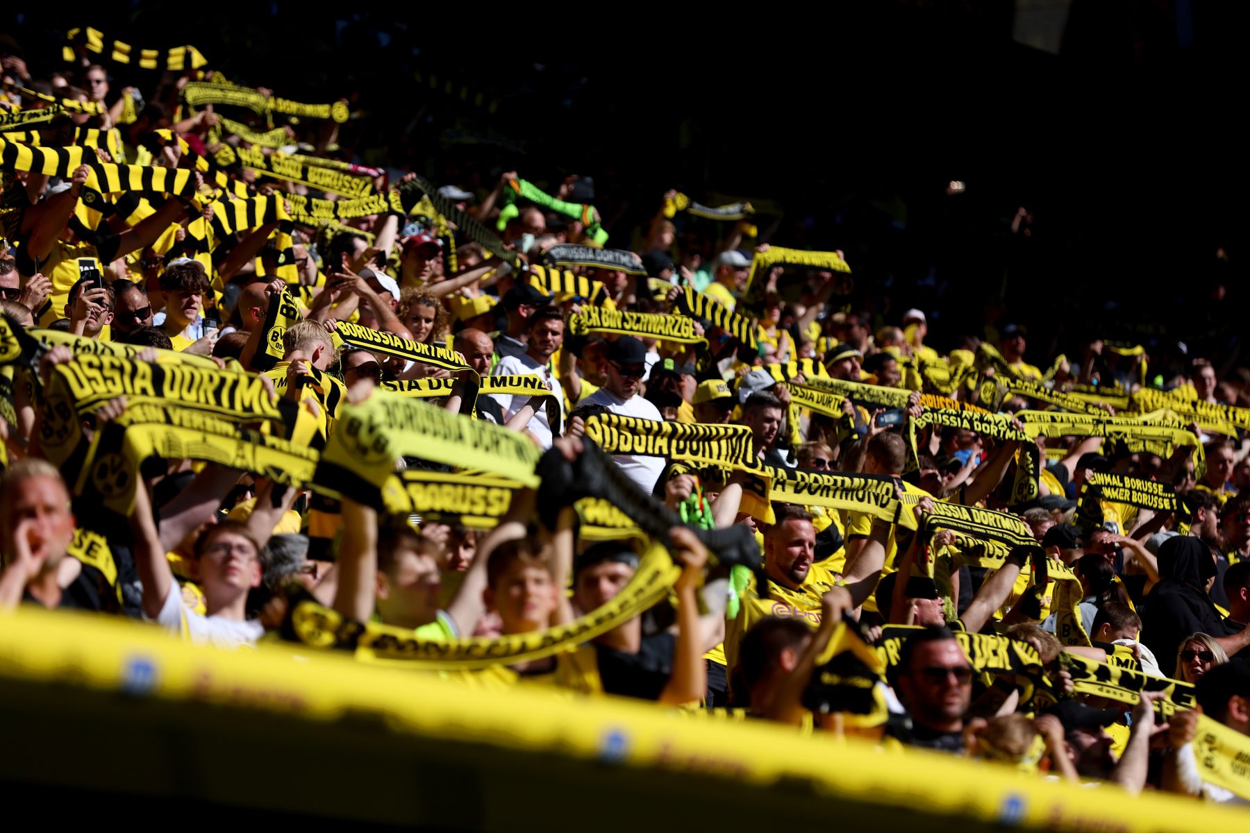 Borussia Dortmund v Aston Villa