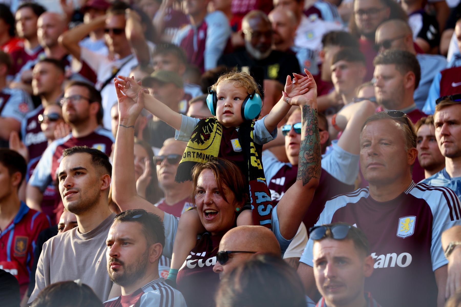 Borussia Dortmund v Aston Villa