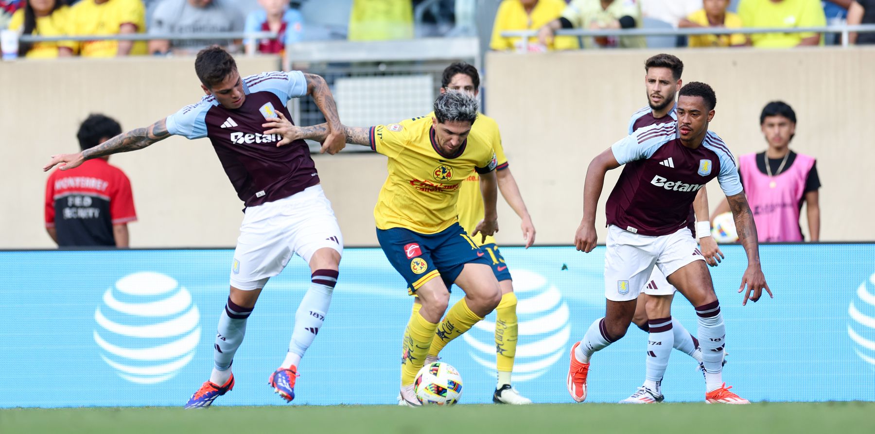 Aston Villa v Club América