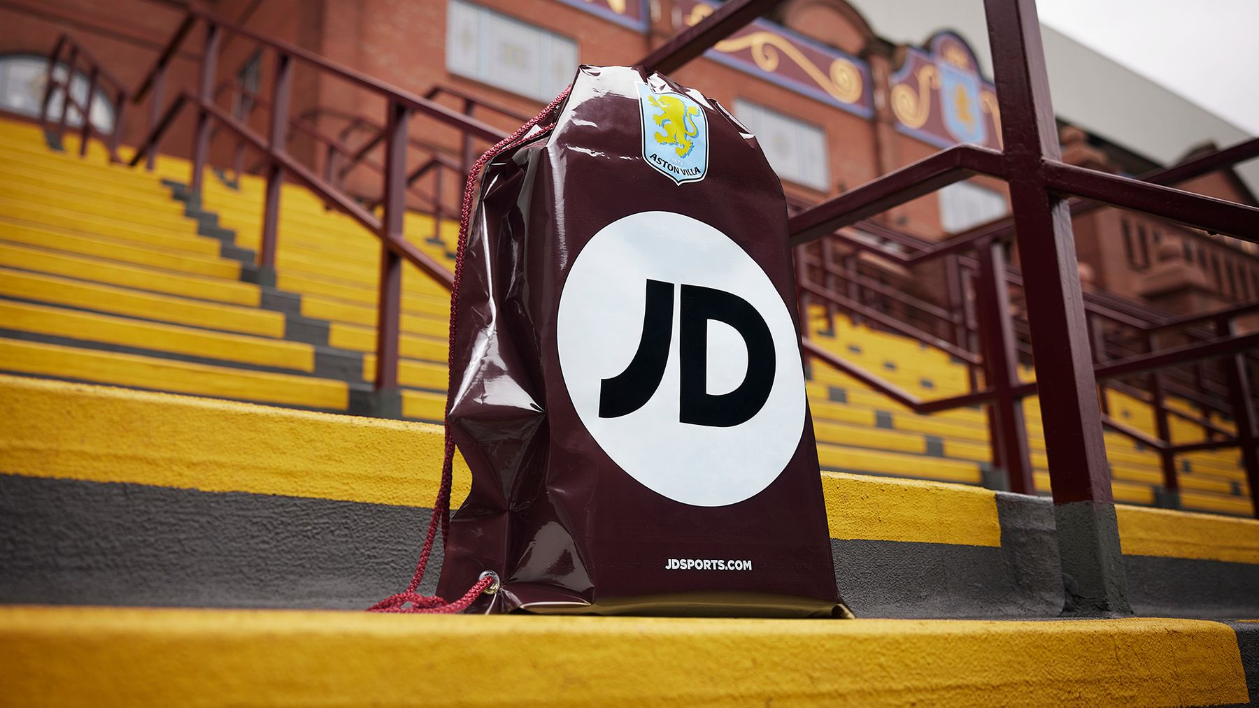 Aston Villa x JD