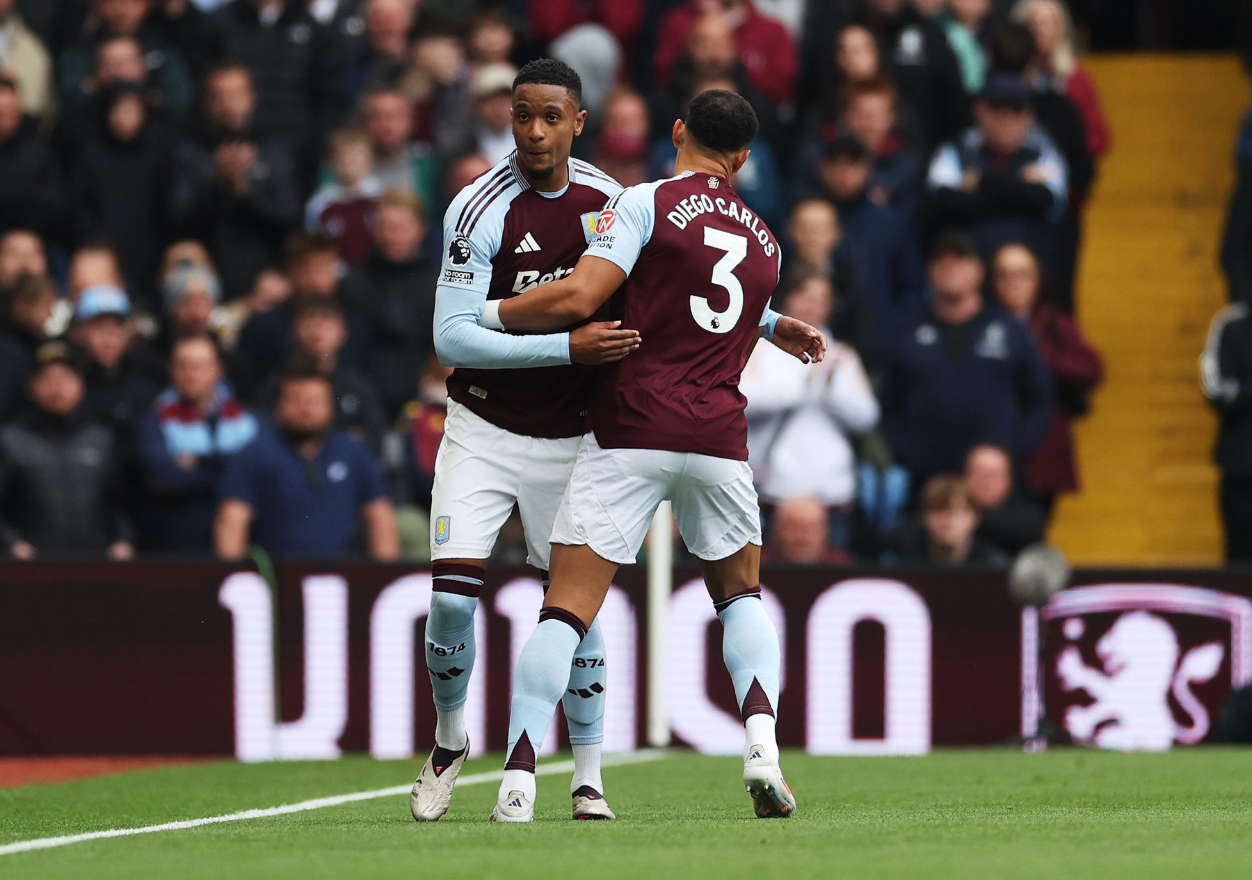 Aston Villa v Manchester United