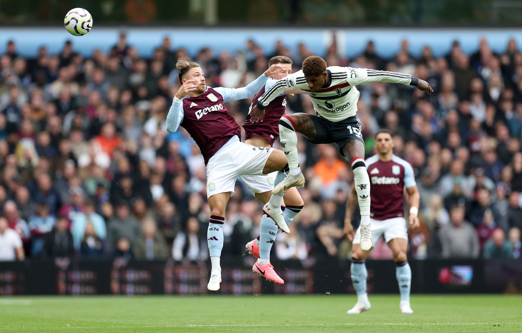 Aston Villa v Manchester United