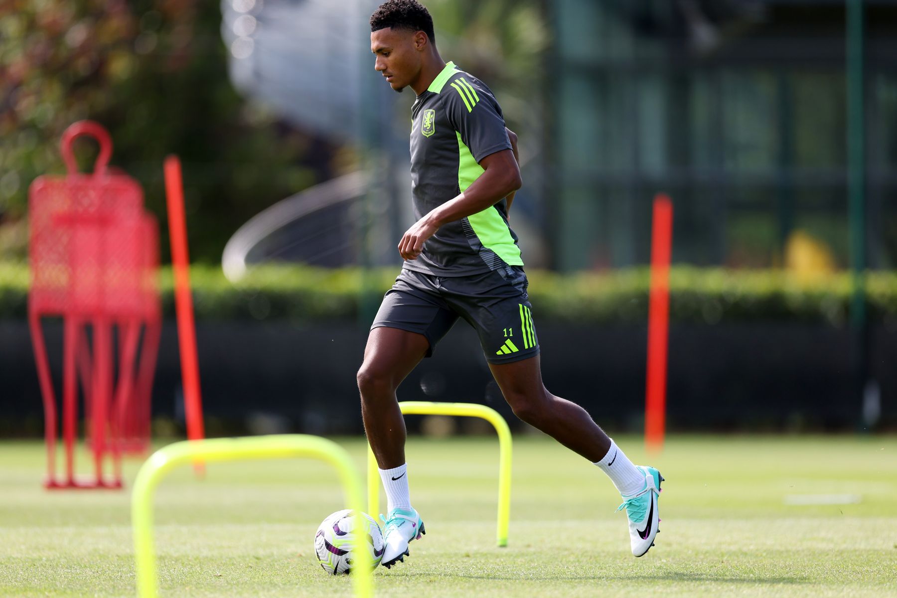 Aston Villa training pre-Arsenal