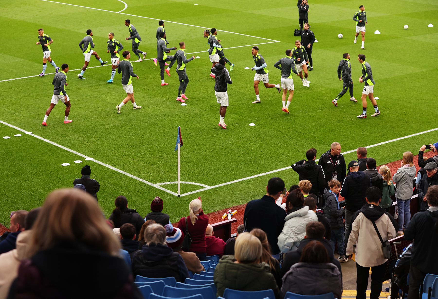 Aston Villa v Manchester United