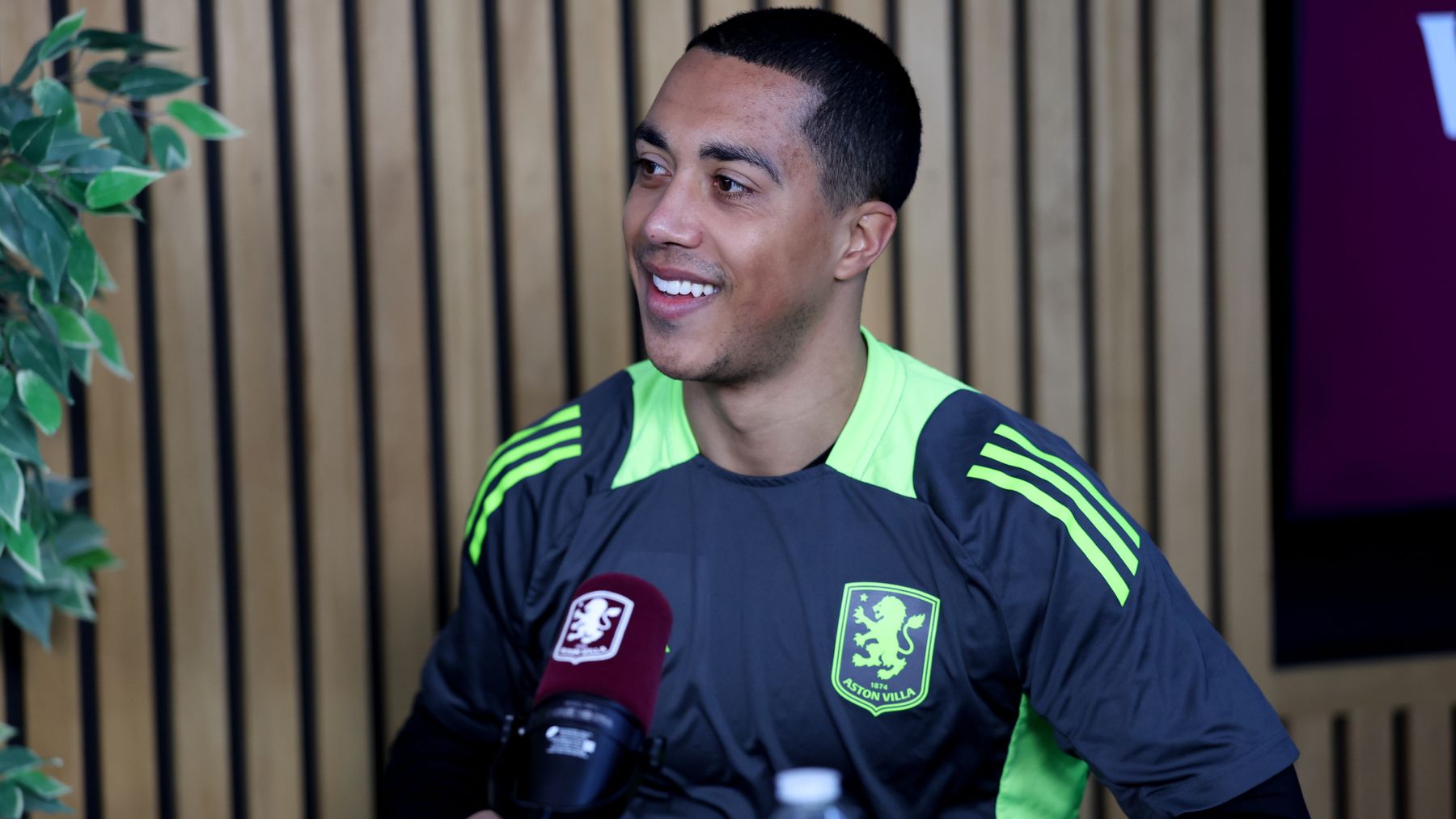 Youri Tielemans.jpg