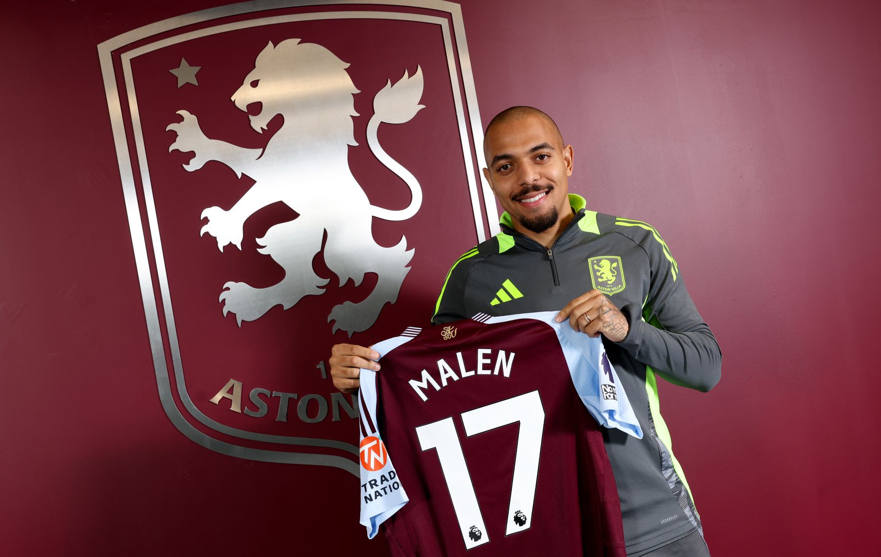 Donyell Malen signs for Aston Villa